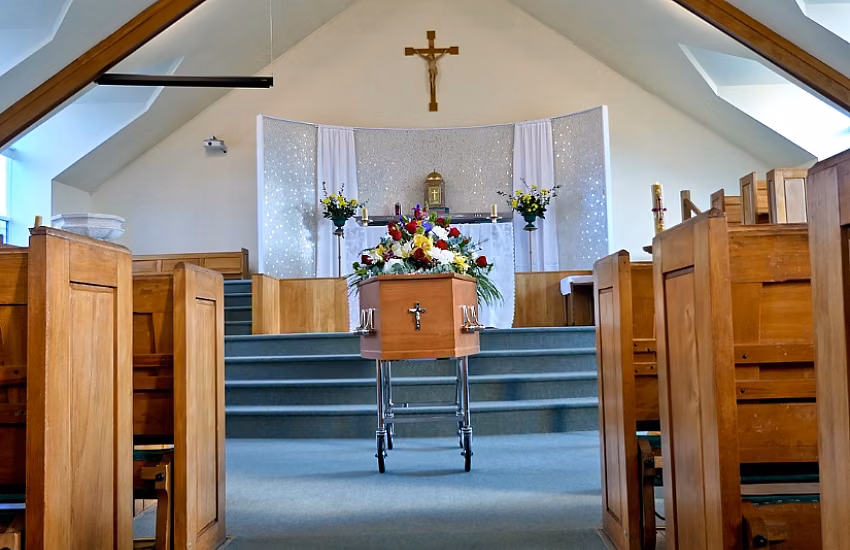 Funeral Chapel Equipment – How to Properly Prepare the Space for a Ceremony?