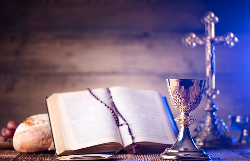 What Liturgical Materials Should a Funeral Home Have?