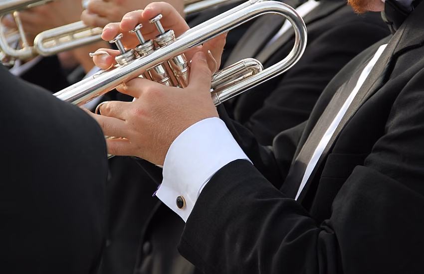 How to Choose Funeral Music? A Guide to Songs and Traditions